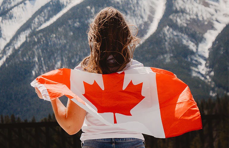 آیا در درخواست مهاجرت به کانادا شما با تاخیر مواجه شده است؟