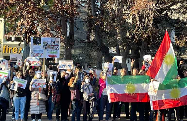 تحریم ده ها هزار مقامات جمهوری اسلامی تویط کانادا !