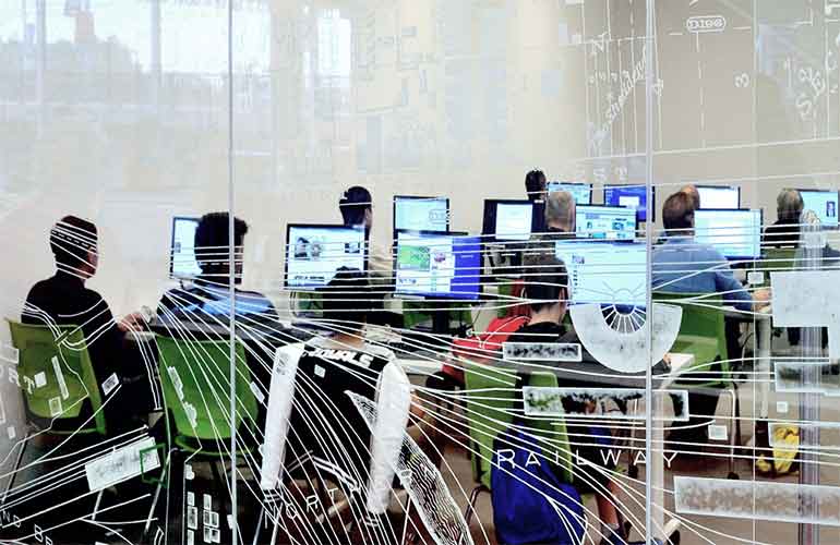 دوره‌های آموزشی رایگان کتابخانه عمومی تورنتو!