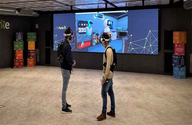 اتاق VR سفارشی در انتاریو !