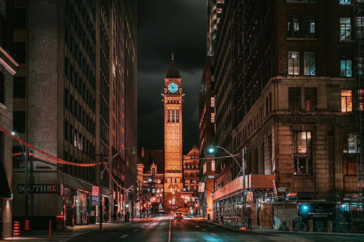 کانادا تا چه میزان به جذب مهاجر ادامه می دهد؟