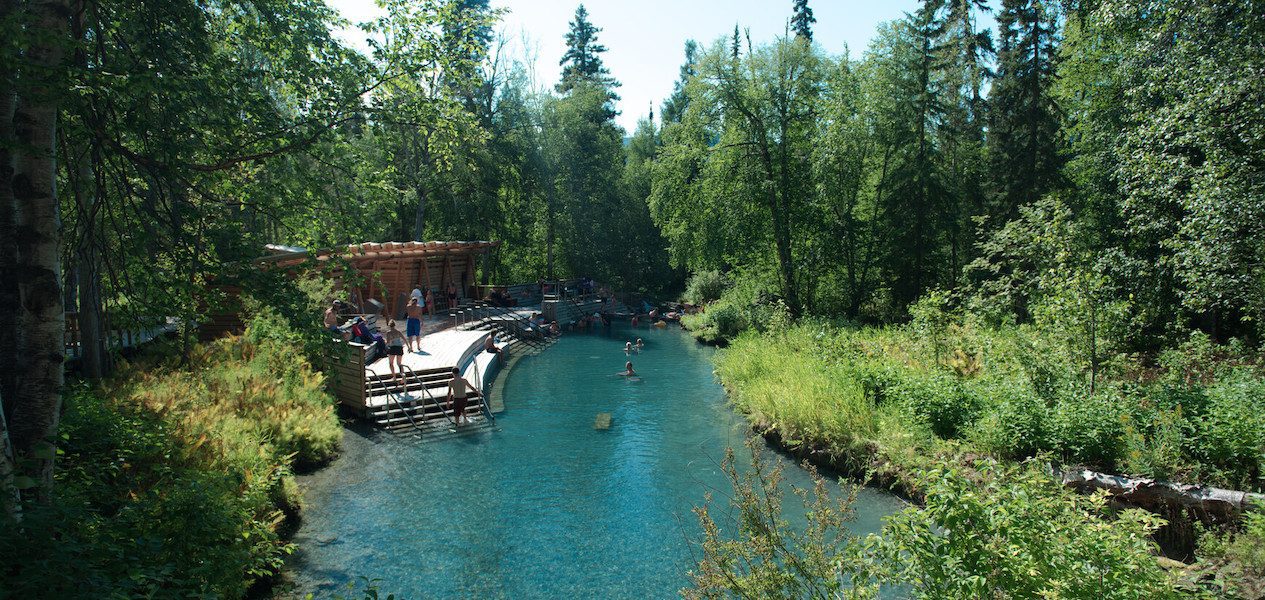 Liard River Hot Springs Park در بریتیش کلمبیا!